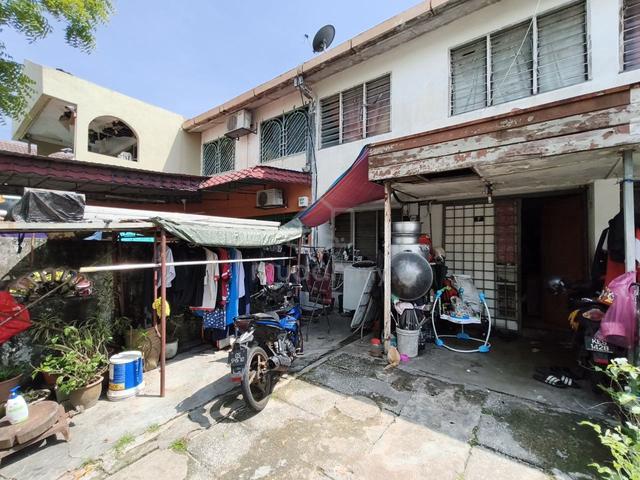 Full Loan Double Storey Taman Sri Puchong 5x, Puchong For Sale 1
