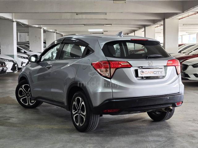 2018 Honda HR-V 1.8 HIGH SPEC COME WITH WARRANTY - 2