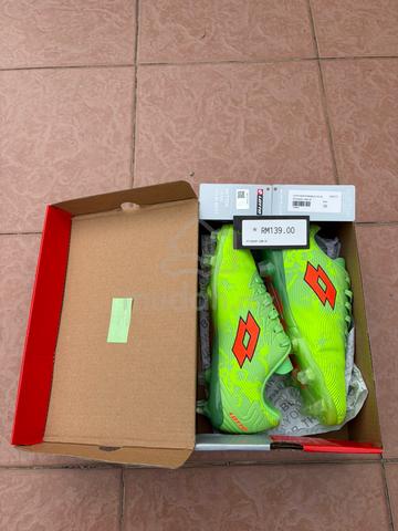 Boot Bola Sepak Lotto ( pakai sekali sahaja) - photo 4 of 6