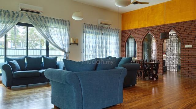D'island Residence, Puchong, Teakwood flooring, Tastefully renovated. 1