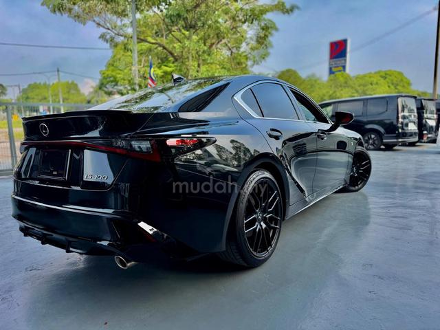 2021 Lexus IS300 2.0 F SPORT MODE BLACK Now at212k - 5