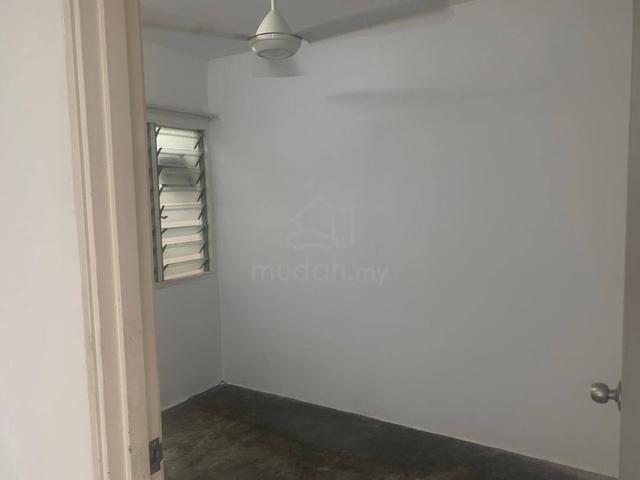 Seroja Apartment 4
