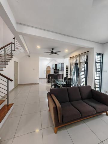 Yellow Horizon Adda Height Dato Onn Cluster House FOR RENT 1