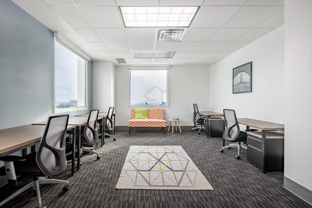 Open plan office space for 15+ persons in Regus Menara Dungun 1