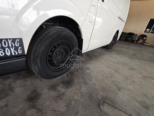 2011 Toyota HIACE 2.5 FACELIFT (M) - 5