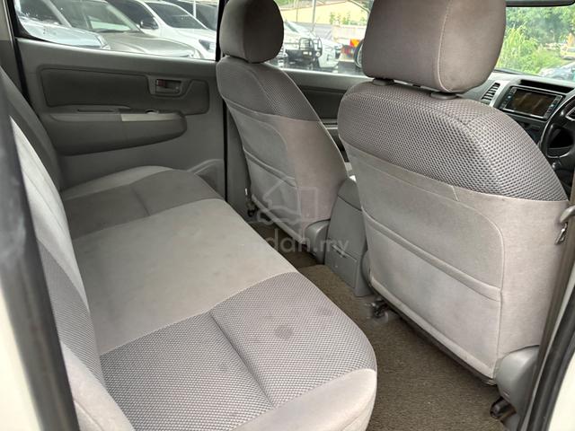 2010 Toyota HILUX 3.0 G DOUBLE CAB (A) - 3