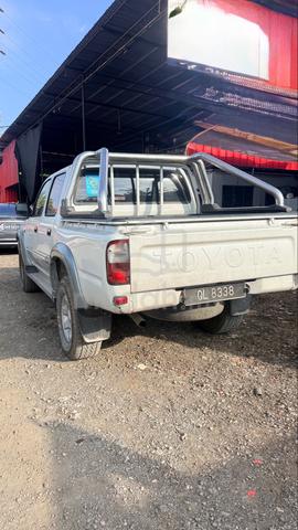 2003 Toyota HILUX 2.5 SR TURBO (A) - 3