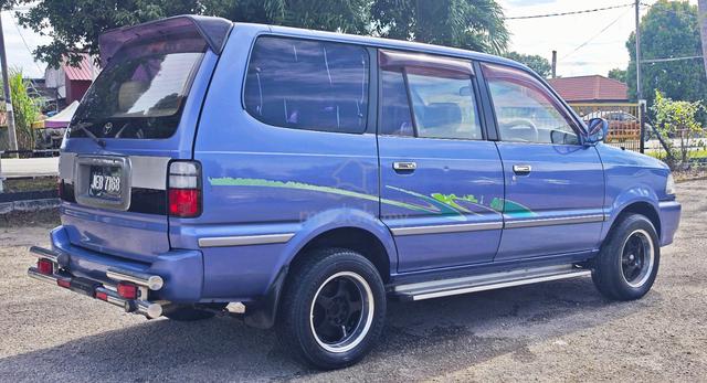 2001 Toyota UNSER 1.8 GLI FACELIFT (A)1 Pemilik ! - 4