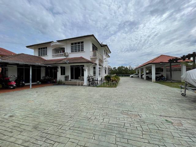 Rumah banglo 2 tingkat di Ibai Golf, Kuala Terengganu. 1