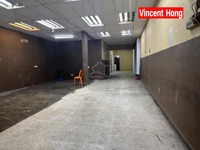 Jelutong main road single storey shop 2300sq.ft 1