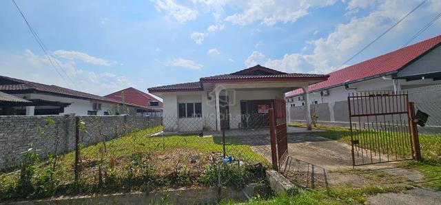 Bungalow house, Taman Desa Kaloi, Ulu yam 1