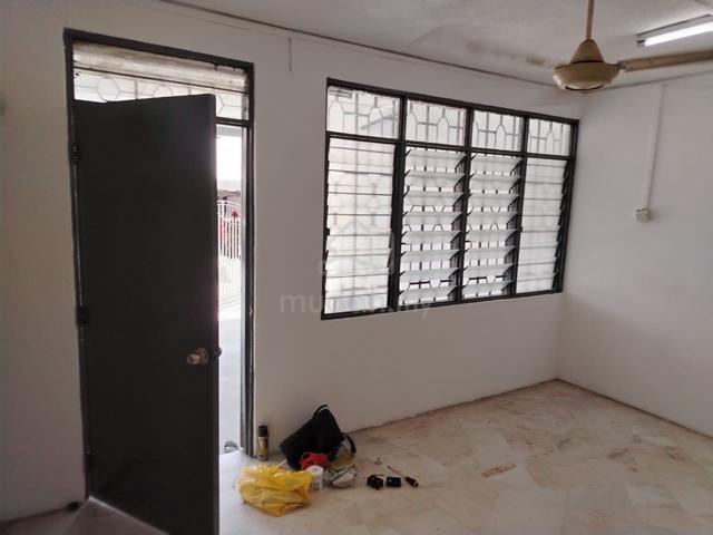 Low Cost Taman Sri Rawang Double Storey 1