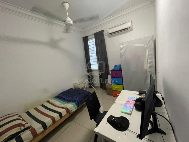 Room for Rent at Pacific Place Ara Damansara 1