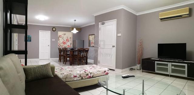 Marina Court 1