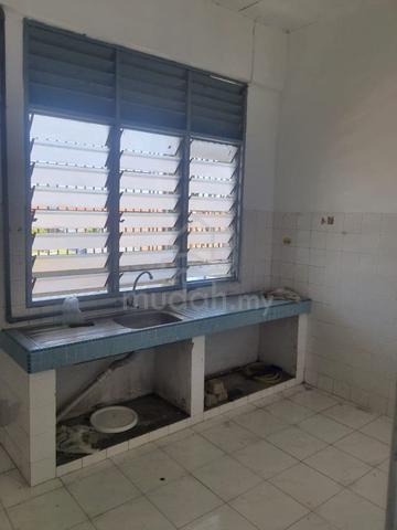 Flat Taman Belimbing 1