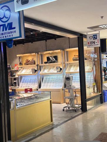 Centre Point Ground Floor Shoplot For Sale ( Intermediate Unit ) 1