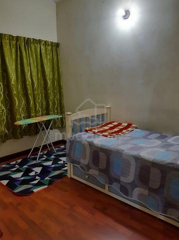 BILIK UNTUK DISEWA , Kota Seriemas, Nilai 1