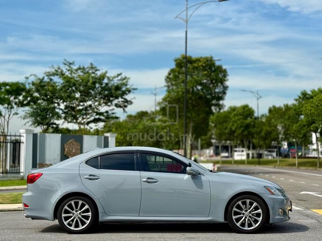 -2009/15- Lexus IS250 2.5 LUXURY FACELIFT (A) - 2