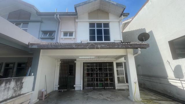 Rent:Bandar Seri Putra, Bangi, Selangor | Double Storey Terrace House 1