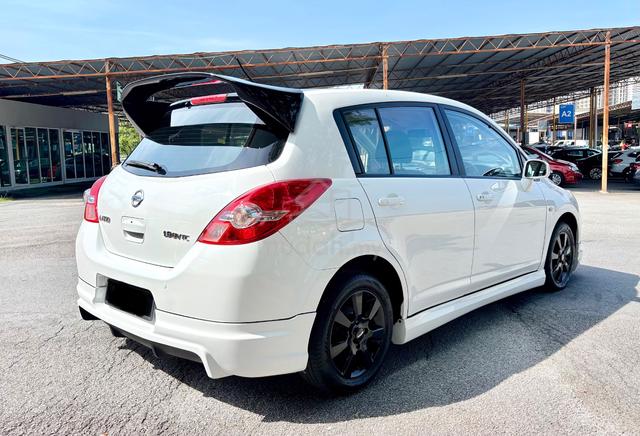 2011 Nissan LATIO 1.8 SPORT IMPUL MC (A) - 5
