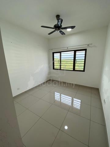 Residensi Zamrud 1