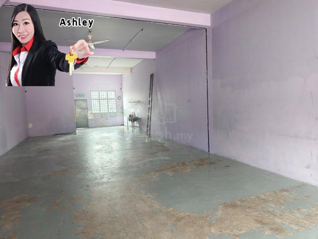 [ Ground Floor ] 2 Storey Shop, Pusat Perniagaan Serdang, Kepala Batas 1