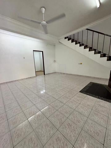 FOR SALE Taman Muhibbah Saleng Double Storey Terrace 1