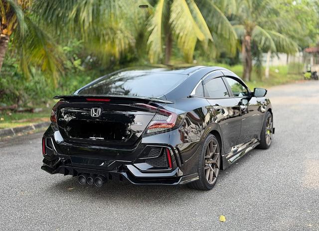 2020 Honda CIVIC 1.5 TC-PREMIUM (A) - 4