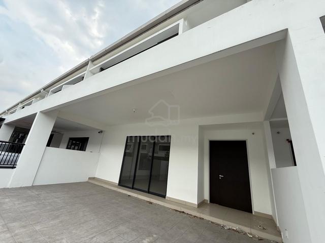 Brand New Sejati Lakeside 2 Sty Superlink 26x70 Next to SK Cyberjaya 2 1