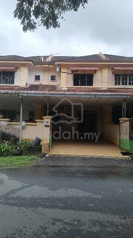 Rumah sewa 2 tingkat 1