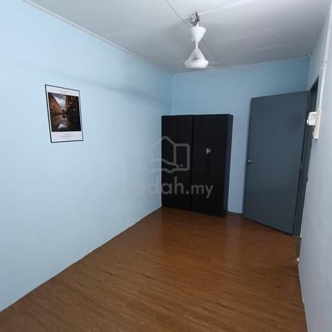 Taman Klebang Jaya / Double Storey / Newly Painted / 3R 2B / AEON 1