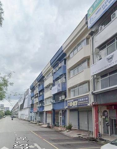 Petaling jaya ,ground floor corner shop for rent, located pjs 1 1