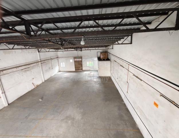 Taman Industry Valdor  1.5 Storey Light Industry Factory For Rent 1