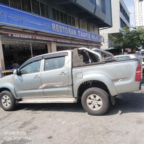 HILUX - 3