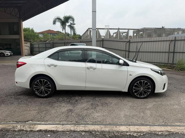 2015 Toyota COROLLA ALTIS 2.0 V (A) ONE LADY OWNER - 5