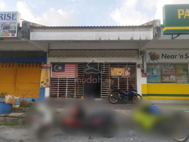 Single storey shop lot for sale at Desa Pinji, Lahat. 1