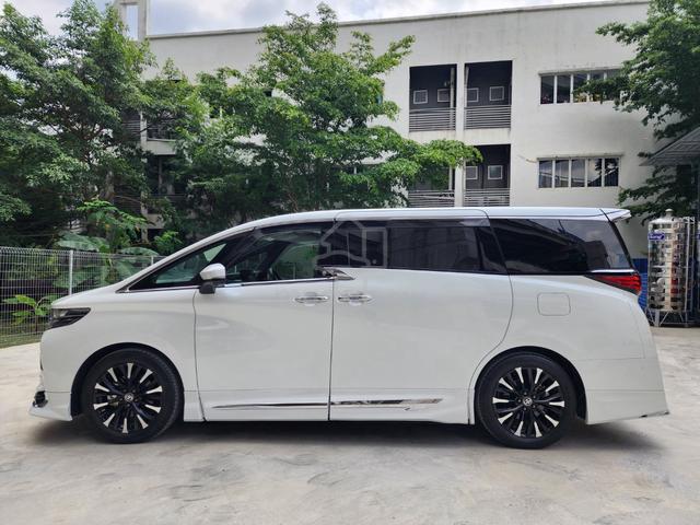 2025 Toyota ALPHARD 2.5 HEV EXECUTIVE LOUNGE - 5