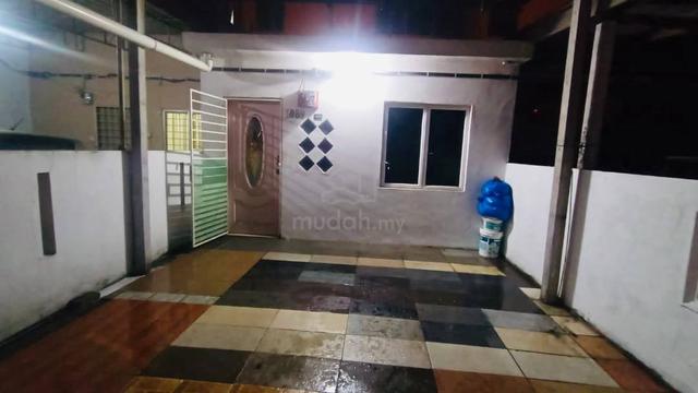 MURAH! RENOVATED Double Storey Terrace Taman Kantan Permai Kajang 1