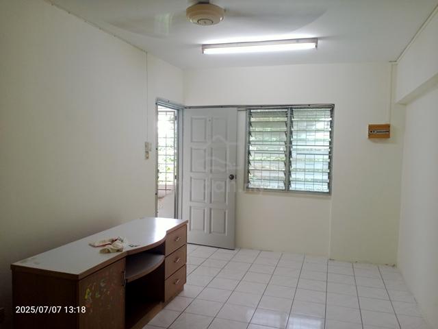 Segar Apartments 1