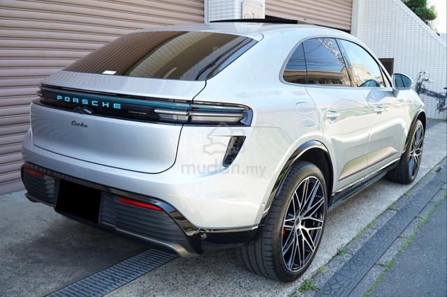 2025 Porsche MACAN 0.0 TURBO MY24 (A) - 3