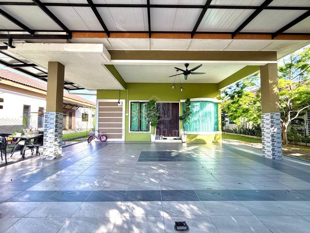 Rumah Cantik Fully Furnished Banglo Desa Rapat Jaya 1