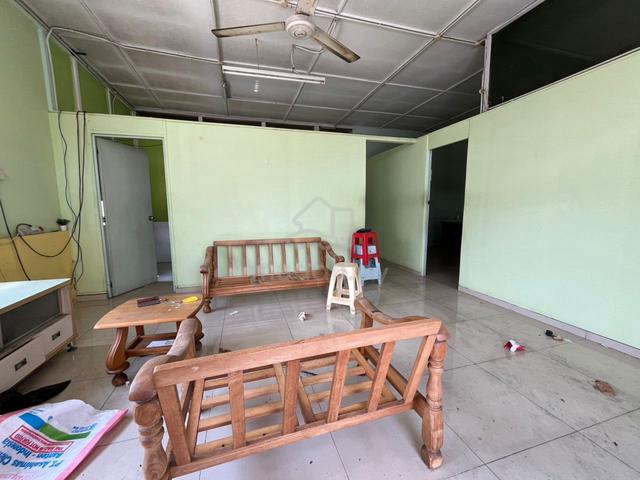 Serdang Kampung house 1