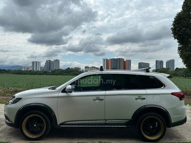 2017 MITSUBISHI OUTLANDER 2.0 Masih Boleh Loan Lgi - 5