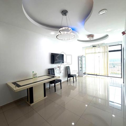 Seri Austin Residence Luxury Apartment 1