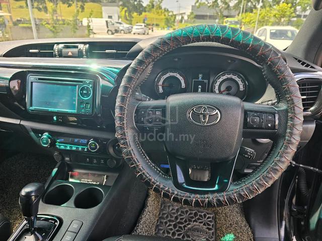 2019 Toyota HILUX 2.8 BLACK EDITION (A) - 2