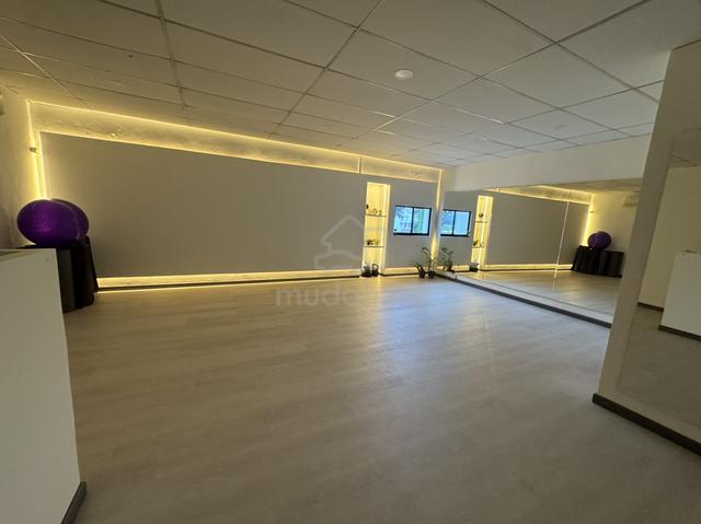 dance / yoga studio 1