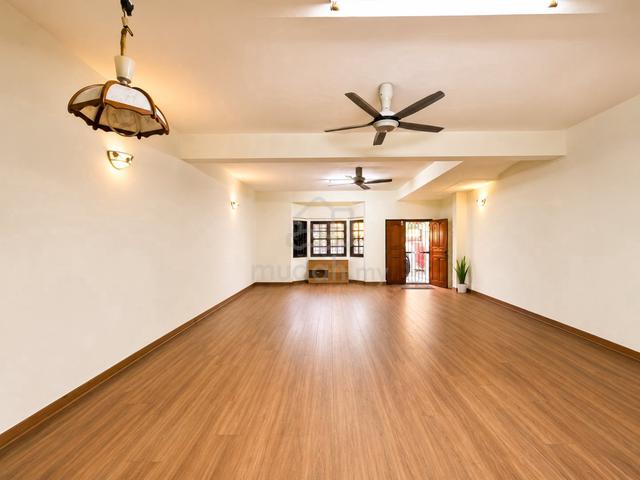 Double Storey Terrace House For Sale Taman Bayu Perdana, Klang 1