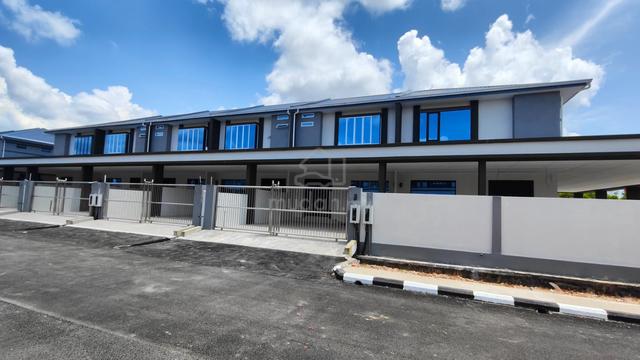 Double Storey Terrace Intermediate at Jalan Dahlia 1