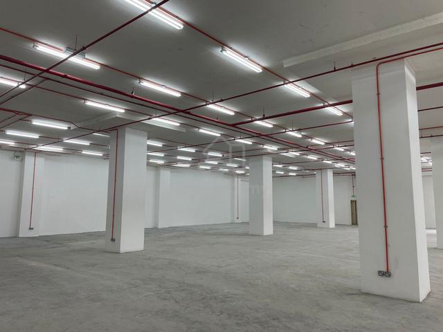 Seri kembangan warehouse storage, with cargo lift 1