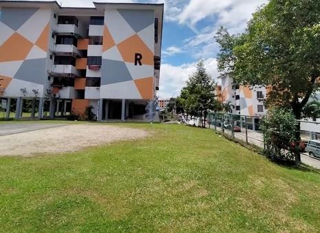 Flat Sri Lanang (Desa Tebrau) 1